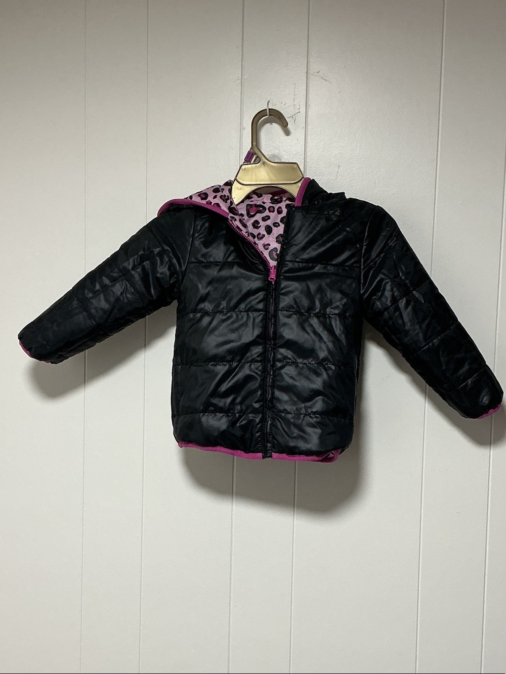 Girls Black Puffer Jacket with Pink Leopard reversible usage.